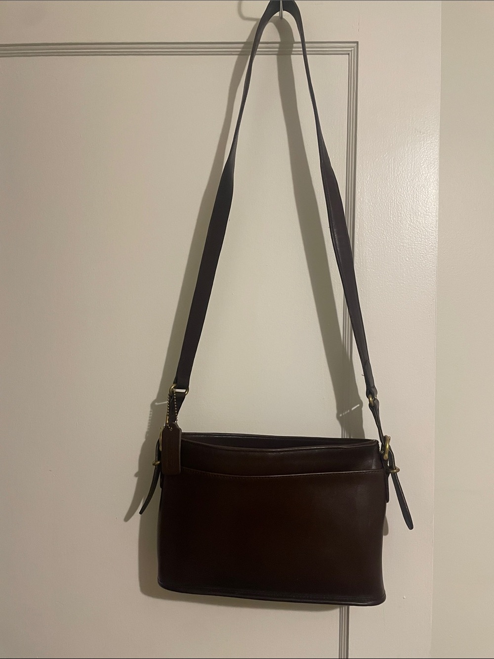 Vintage Coach Brown Leather Crossbody Shoulder Bag with Adjustable Strap